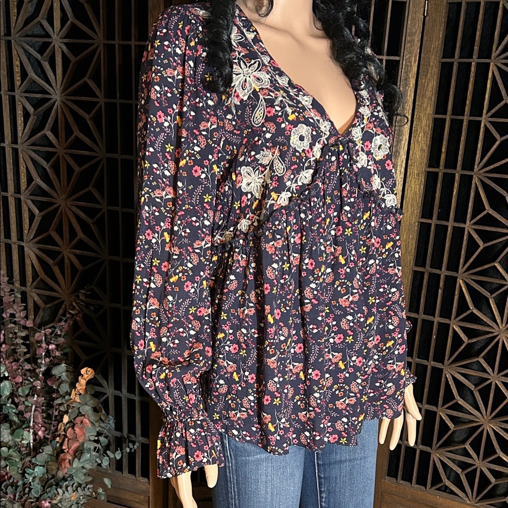 NWT BLUE RAIN PEASANT TOP L